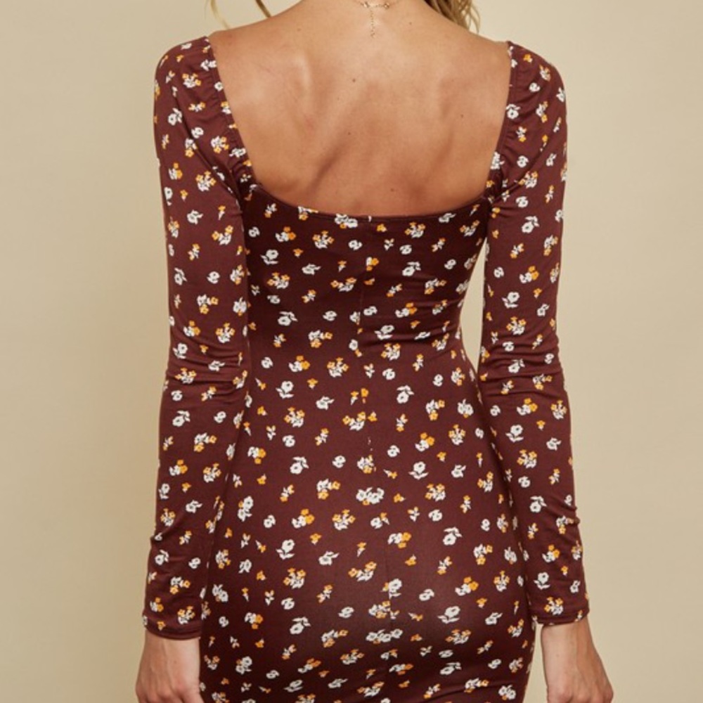❤️1 HOUR SALE❤️
 BROWN FLORAL DRESS - Picture 4 of 4